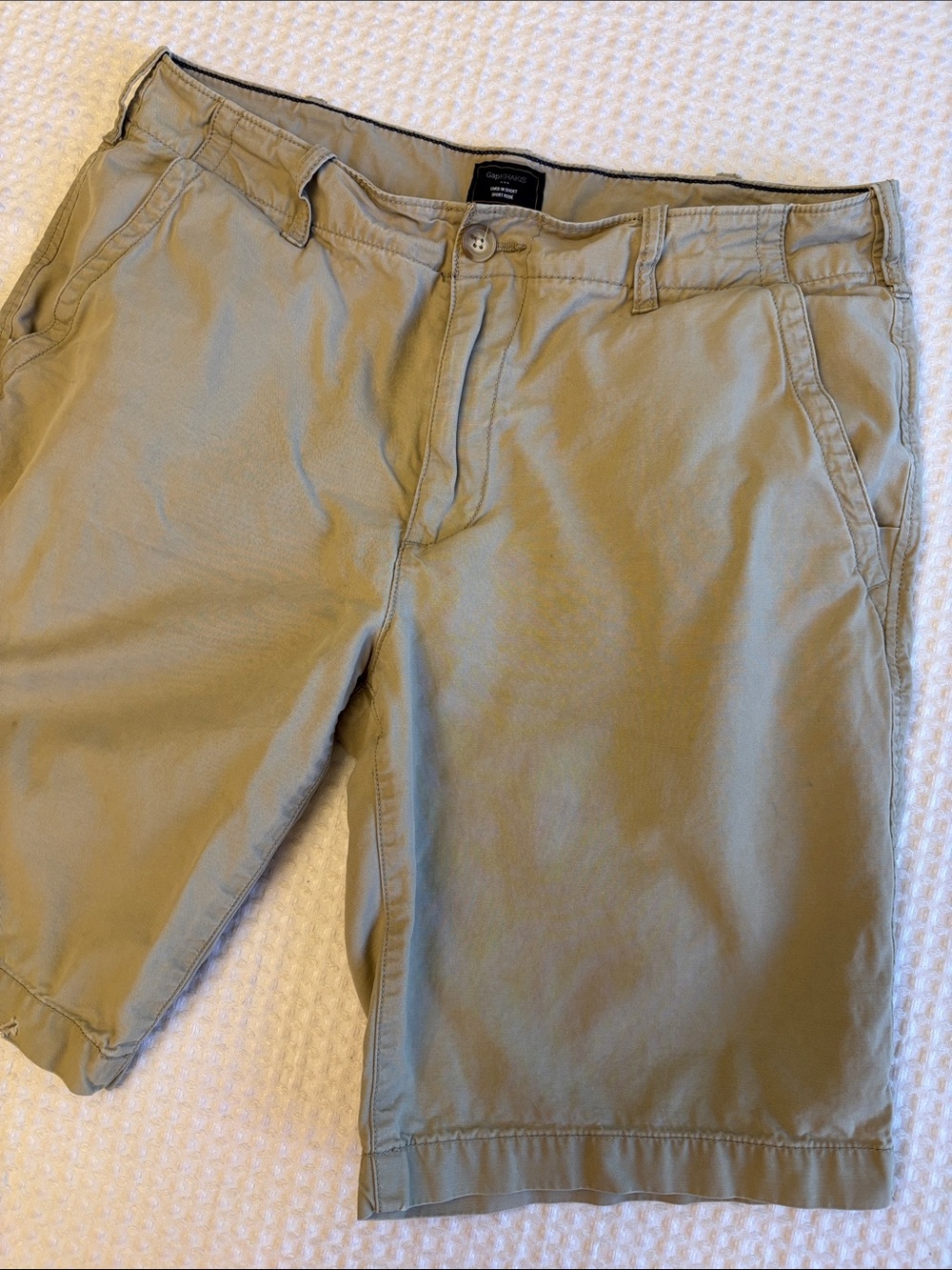 GAP Men's Size 32 Lived In Chino Shorts Light Khaki Flat Front Relaxed Fit